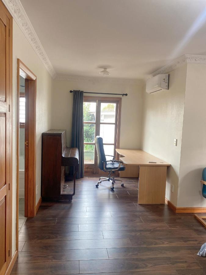 Merivale Four Bedroom House ไครสต์เชิร์ช ภายนอก รูปภาพ